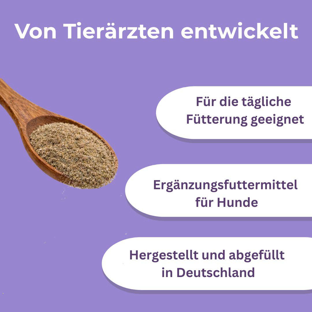 Badge "Von Tierärzten entwickelt" mit Dosierlöffel, Textfeldern: "Für die tägliche Fütterung geeignet", "Ergänzungsfuttermittel für Hunde", "Hergestellt und abgefüllt in Deutschland"